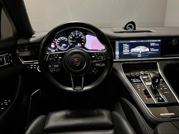 Porsche Panamera 22 of 30