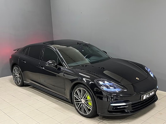 Porsche Panamera 2 of 30