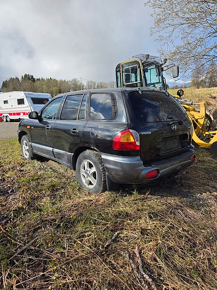 Hyundai Santa Fe 3 of 5