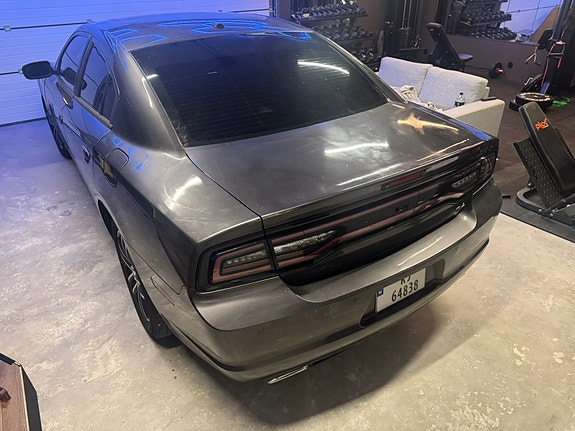 Dodge Charger 3 of 9