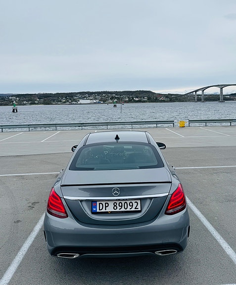 Mercedes-Benz C180 5 of 5