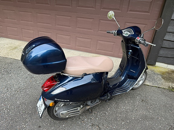 Vespa Primavera 125 4 of 5