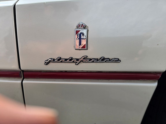 Cadillac Allante 4 of 5