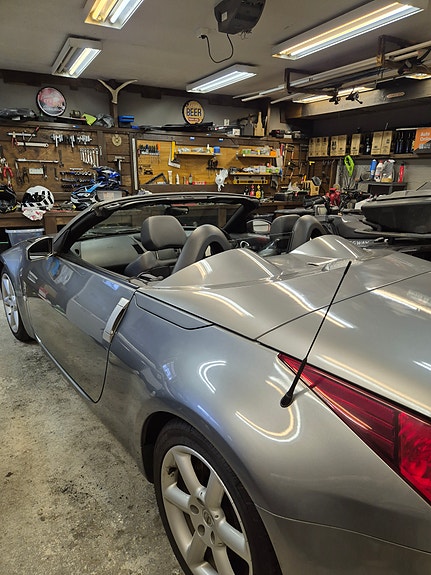 Nissan 350 Z 3 of 9