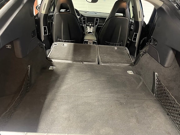 Porsche Panamera 21 of 29