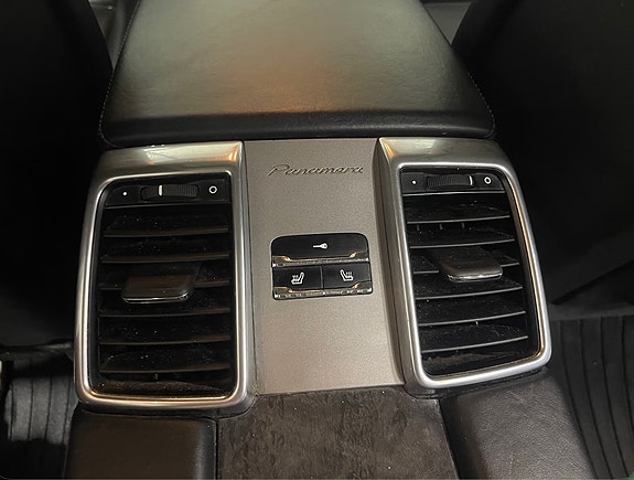 Porsche Panamera 13 of 29