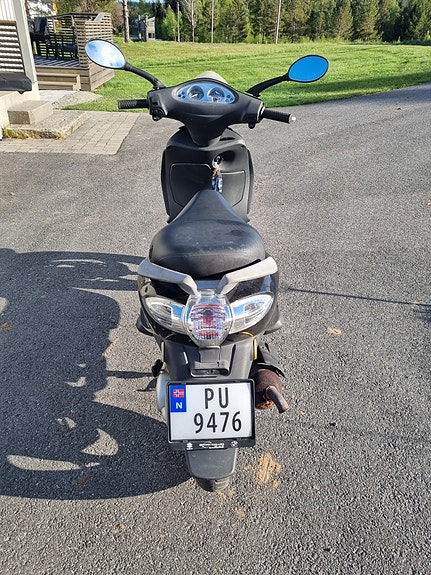 Derbi Boulevard 50 3 of 5