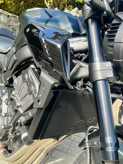 Honda CB 650 R Black Edition 6 of 14