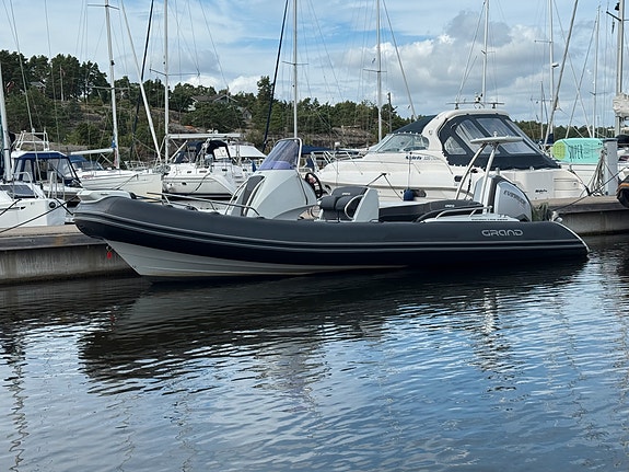 Grand 650 m/Evinrude 200