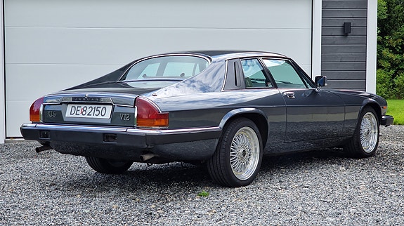 Jaguar XJS 10 of 13