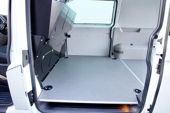 Volkswagen Transporter 26 of 30
