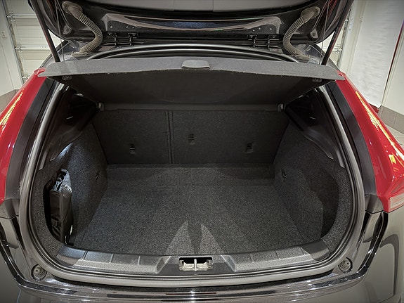 Volvo V40 Cross Country 5 of 5