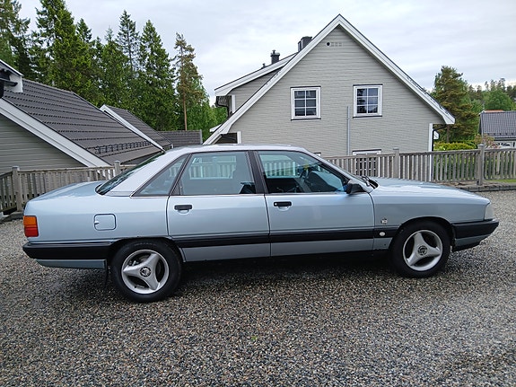 Audi 100 4 of 5