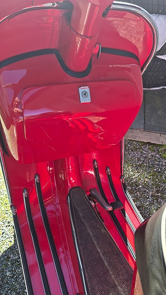 Vespa Super Sport 3 of 8