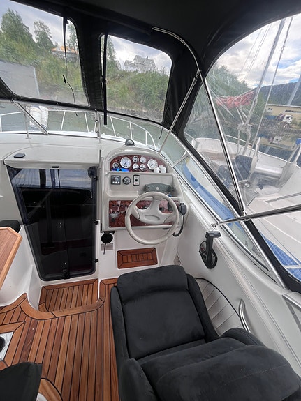 Bayliner 2855 ciera se 2 of 5