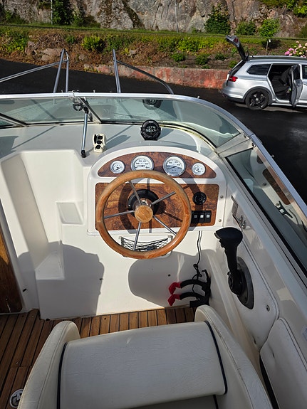 Uttern D55 Exclusive m/henger 16 of 16