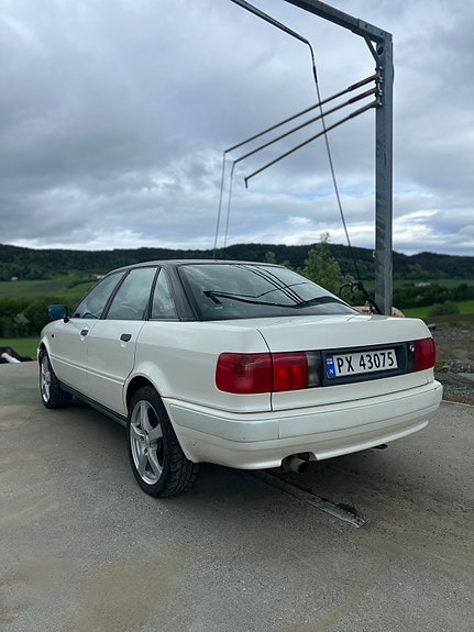 Audi 80 4 of 5