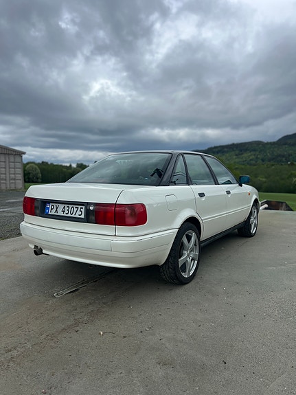 Audi 80 3 of 5
