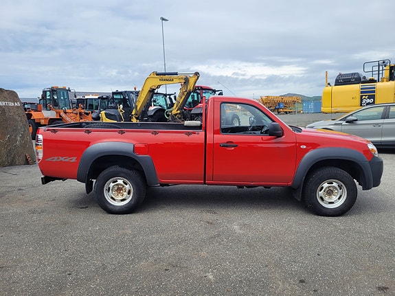 Mazda BT-50 4 of 5