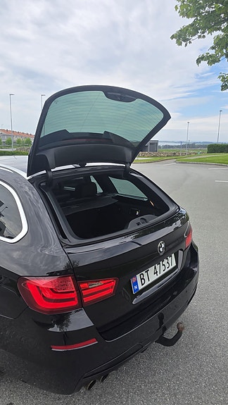 BMW 528i 8 of 30