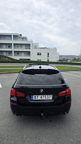 BMW 528i 7 of 30