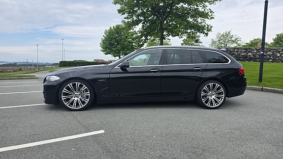BMW 528i 5 of 30