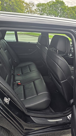 BMW 528i 16 of 30