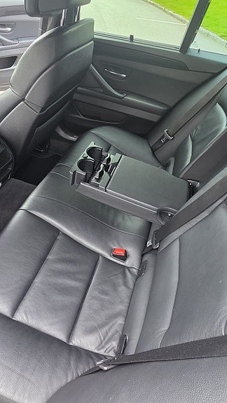 BMW 528i 19 of 30