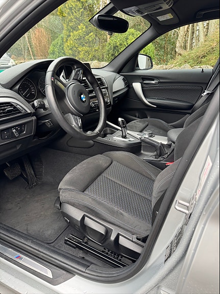 BMW 118i 10 of 17