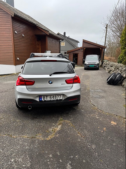 BMW 118i 8 of 17