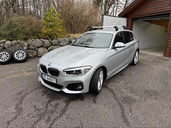 BMW 118i 2 of 17