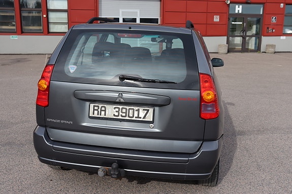 Mitsubishi Space Star 4 of 5