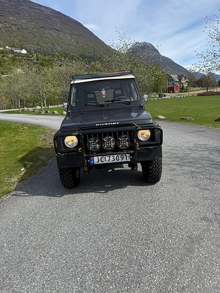 Suzuki SJ 410 9 of 25