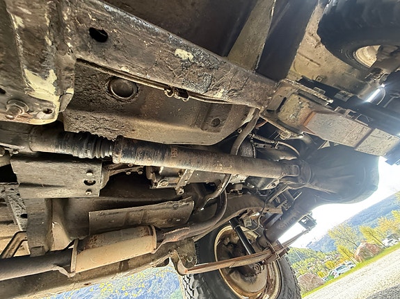 Suzuki SJ 410 22 of 25