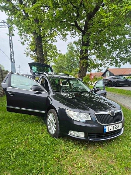 Skoda Superb 5 of 5