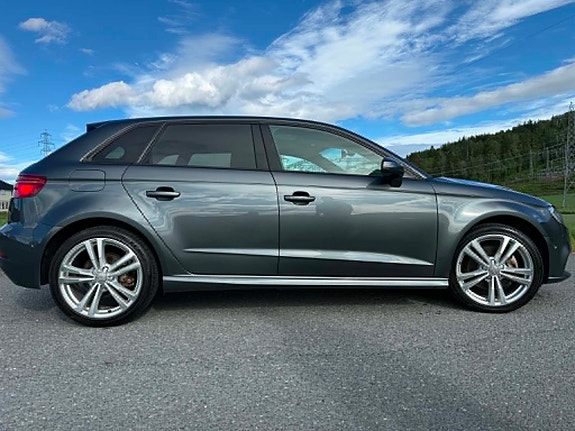 Audi e-tron 6 of 23