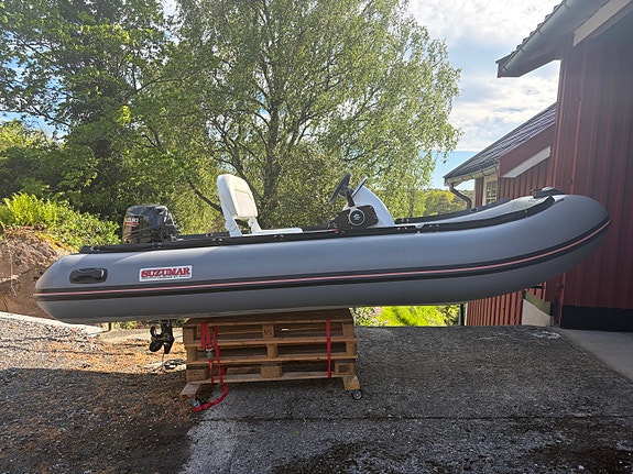 Suzumar 360 Lux med 9,9/18 hk selges 2 of 5