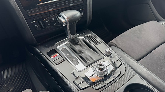 Audi A4 12 of 16