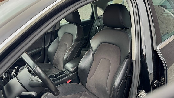 Audi A4 10 of 16