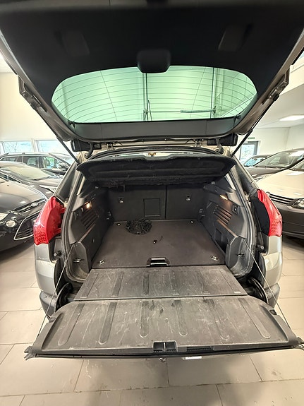 Peugeot 3008 11 of 16