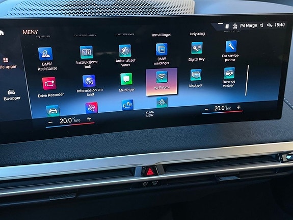 BMW iX 21 of 30