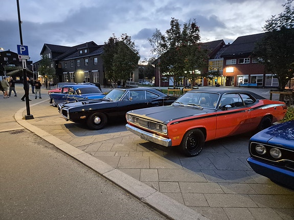 Plymouth Duster 18 of 18