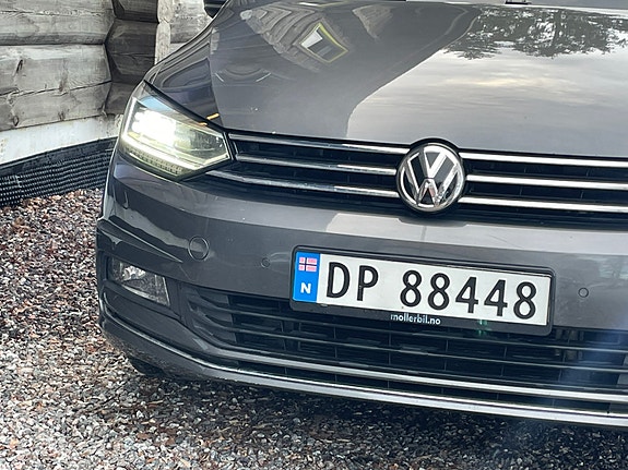 Volkswagen Touran 14 of 30