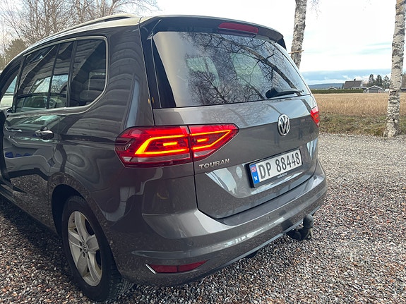 Volkswagen Touran 7 of 30