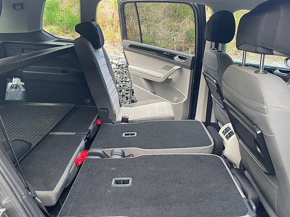 Volkswagen Touran 29 of 30