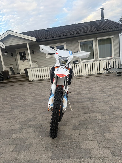 KTM 350 EXC-F Six Days 4 of 19