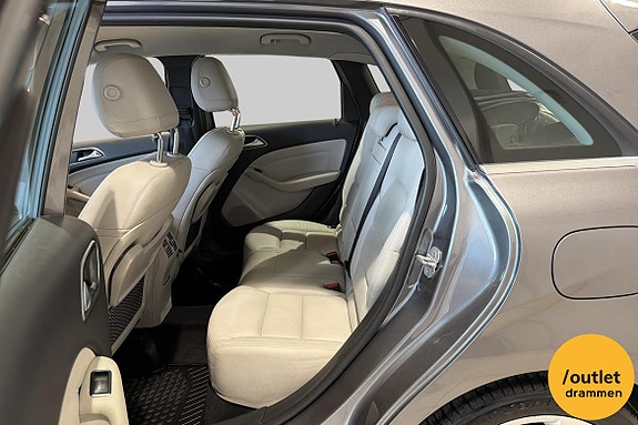 Mercedes-Benz B180 11 of 25