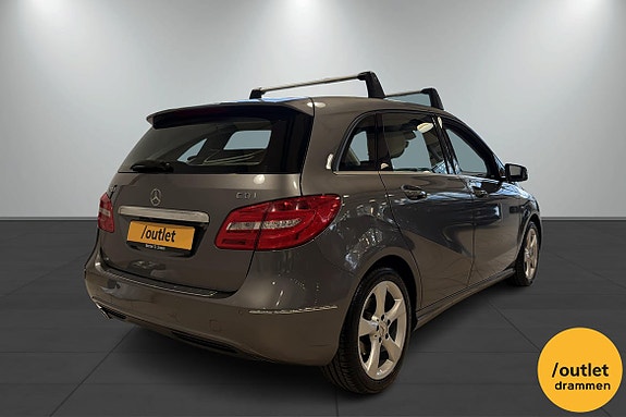 Mercedes-Benz B180 6 of 25