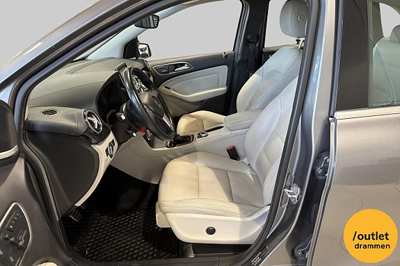 Mercedes-Benz B180 12 of 25