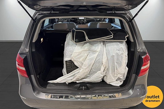 Mercedes-Benz B180 5 of 5
